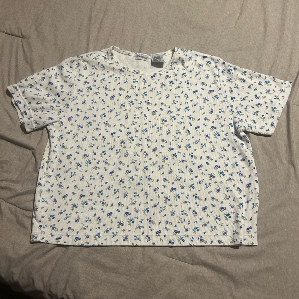 Cabin Creek White Top with Blue Floral Design
